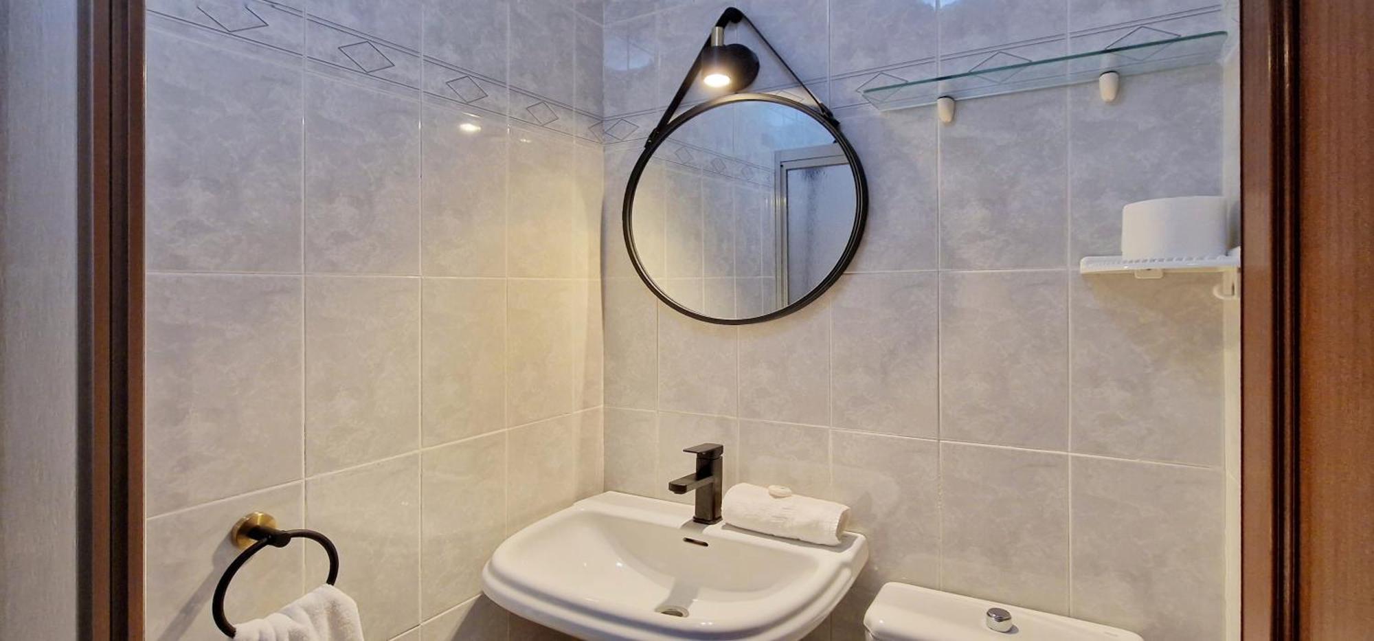 Hotel Cosma House Hinojedo Habitación foto
