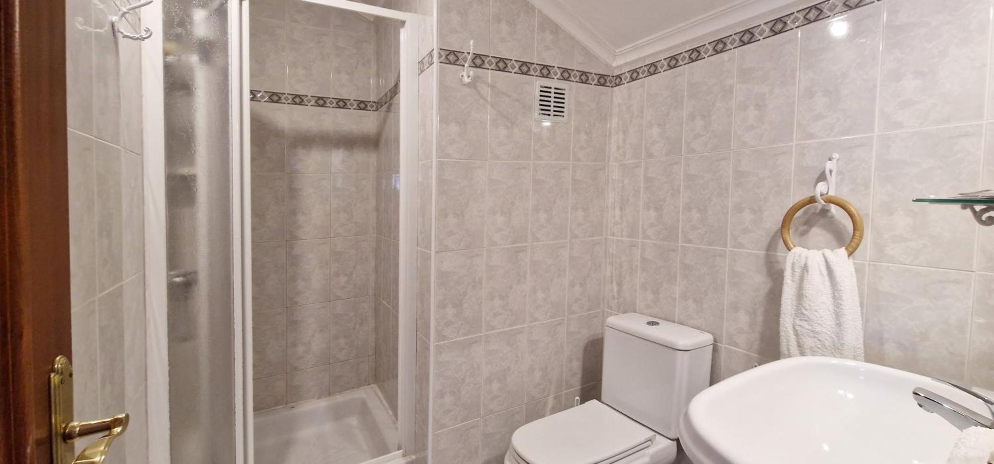 Hotel Cosma House Hinojedo Habitación foto